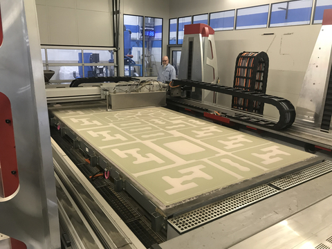 voxeljet_TEI_Build_space_of_the_VX4000_during_the_printing_process_TEI_Equiptment_International